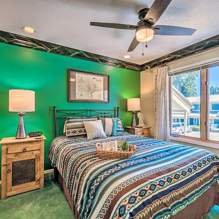 Eclectic Home With Deck 4 Miles To Ski Cloudcroft! エクステリア 写真